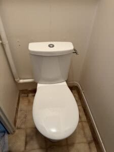 plombier-pose-wc-chartres